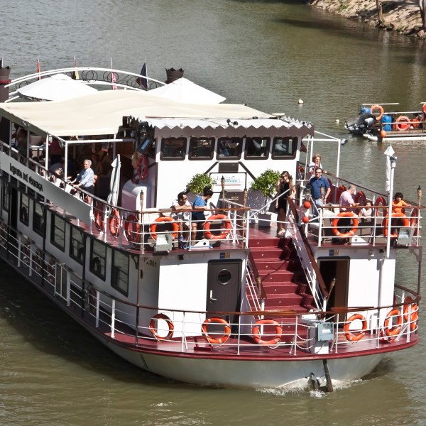 a small boat in a body of water